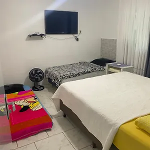 Tia Moni Quarto em Acomodações Particulares Blumenau